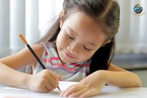 Cách viết văn kể chuyện giúp bé kể hay, viết cuốn hút từ sớm